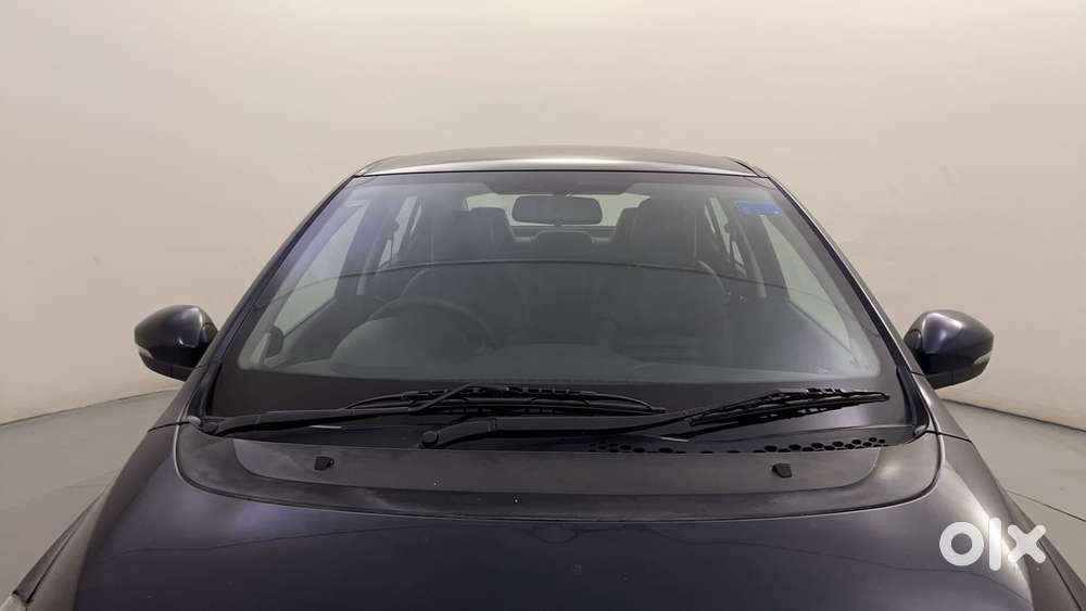 Tata Tigor Xza, 2018, Petrol