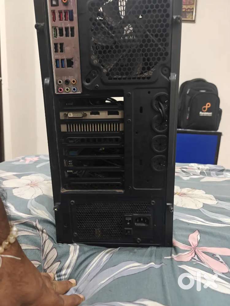 Corsair Carbide Series 500R Mid-Tower Case Black [CC-9011012-WW]