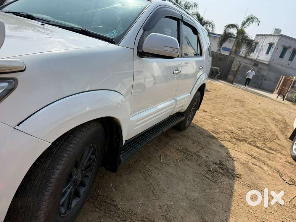 Toyota Fortuner 2015 Diesel Well Maintained