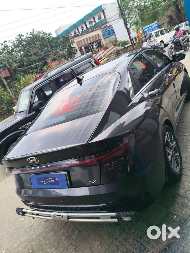 Hyundai Verna 1.5 Sx (o) Petrol Mt, 2023, Petrol