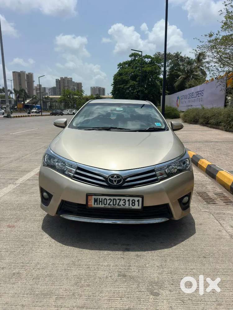 Toyota Corolla Altis 2015 Petrol Well Maintained