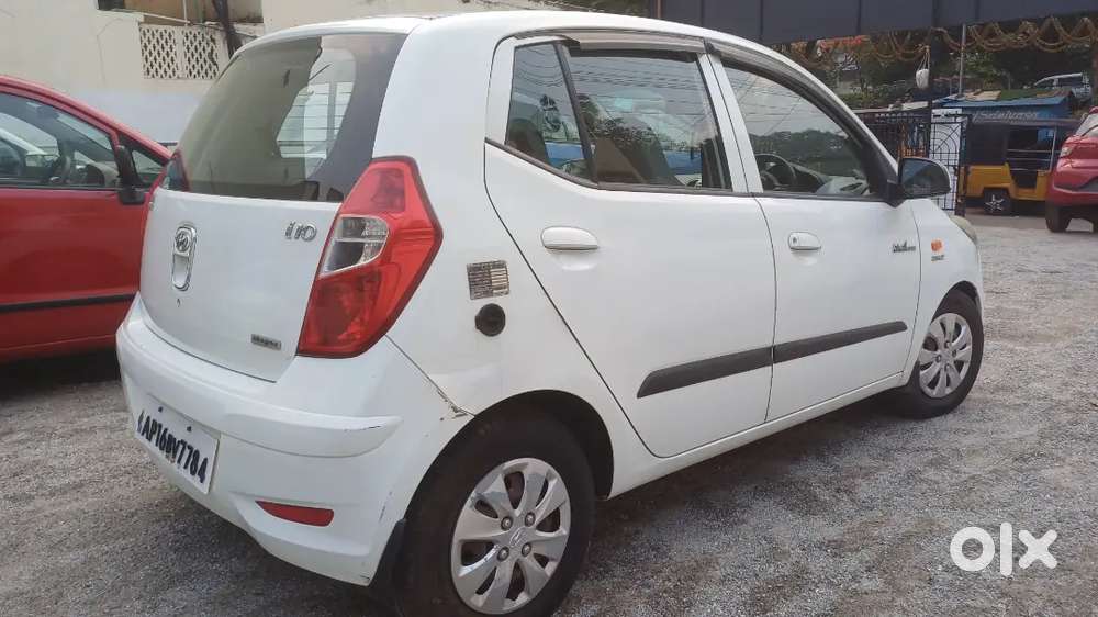 Hyundai I10 Sportz 2012