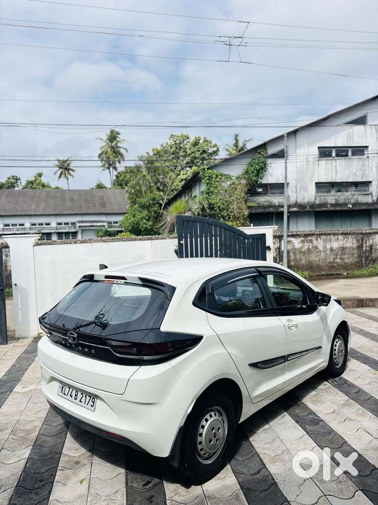 Tata Altroz 1.2 Xm, 2021, Petrol
