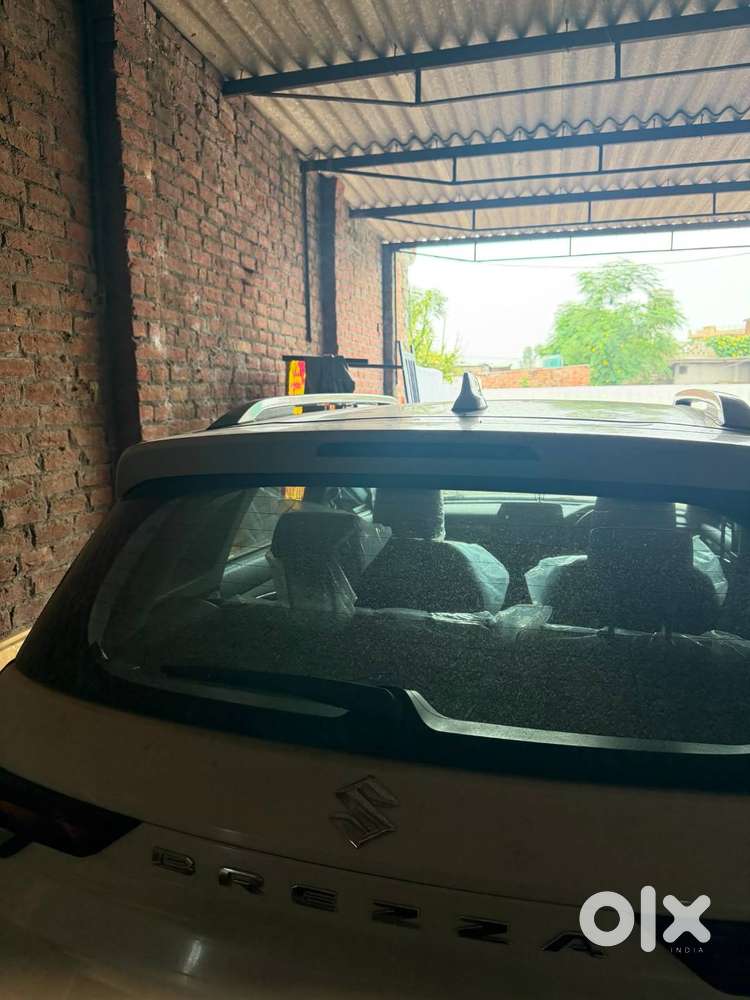 Automatic Brezza Zxi Sunroof