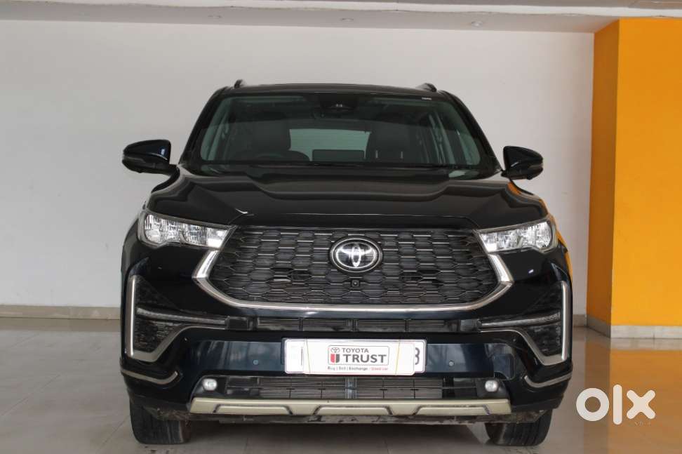 Toyota Innova Hycross 2.0 Zx Hybrid 7 Str, 2024, Petrol