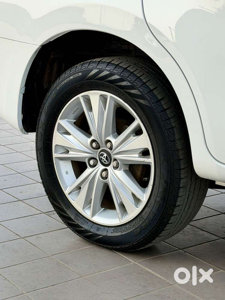 Toyota Innova Crysta