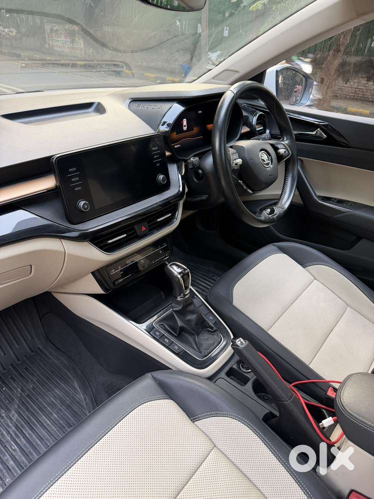 Skoda Slavia 1.0 Tsi Style At, 2022, Petrol