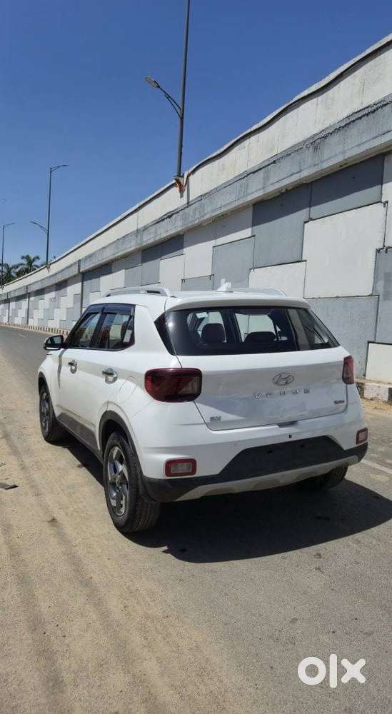Hyundai Venue Sx Plus Turbo Dct, 2020, Petrol