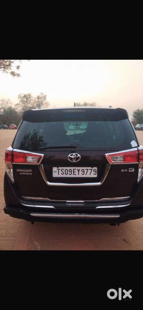 Toyota Innova Crysta 2017 Diesel Well Maintained