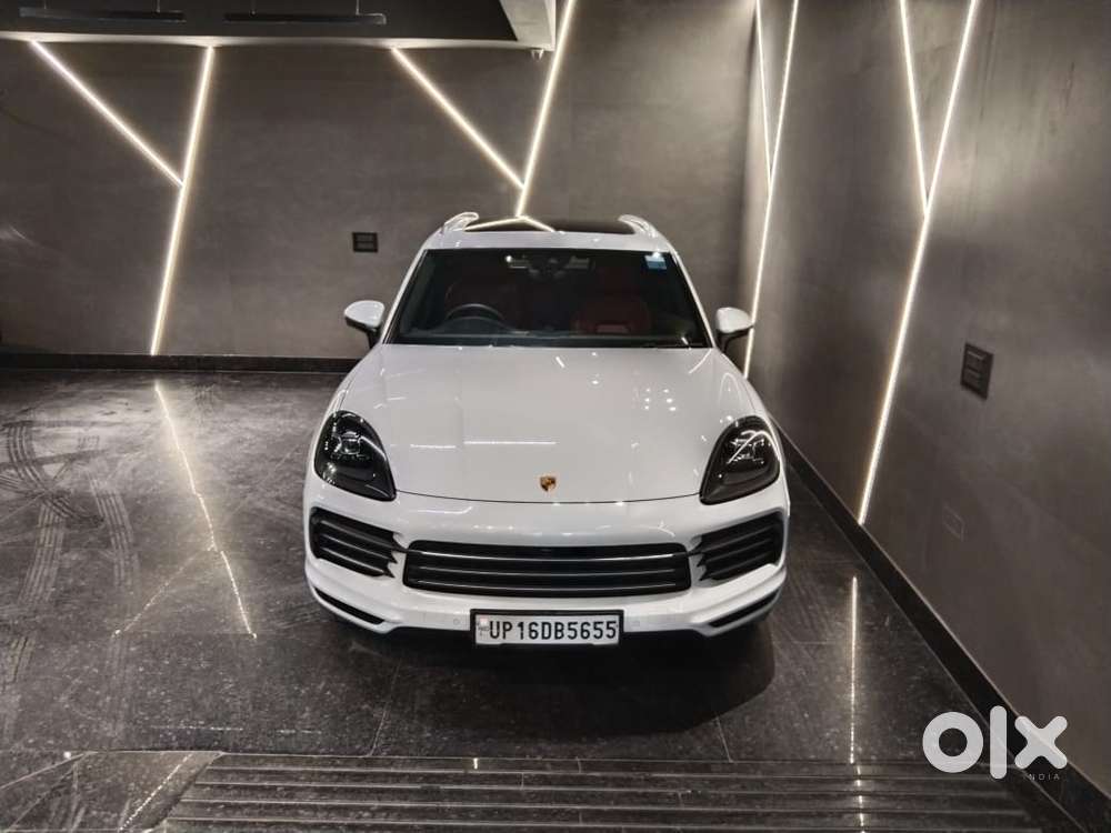 Porsche Cayenne Base, 2022, Petrol
