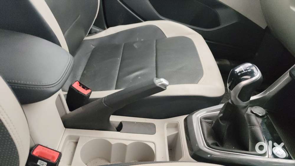 Volkswagen Taigun 1.0 Tsi Topline, 2022, Petrol