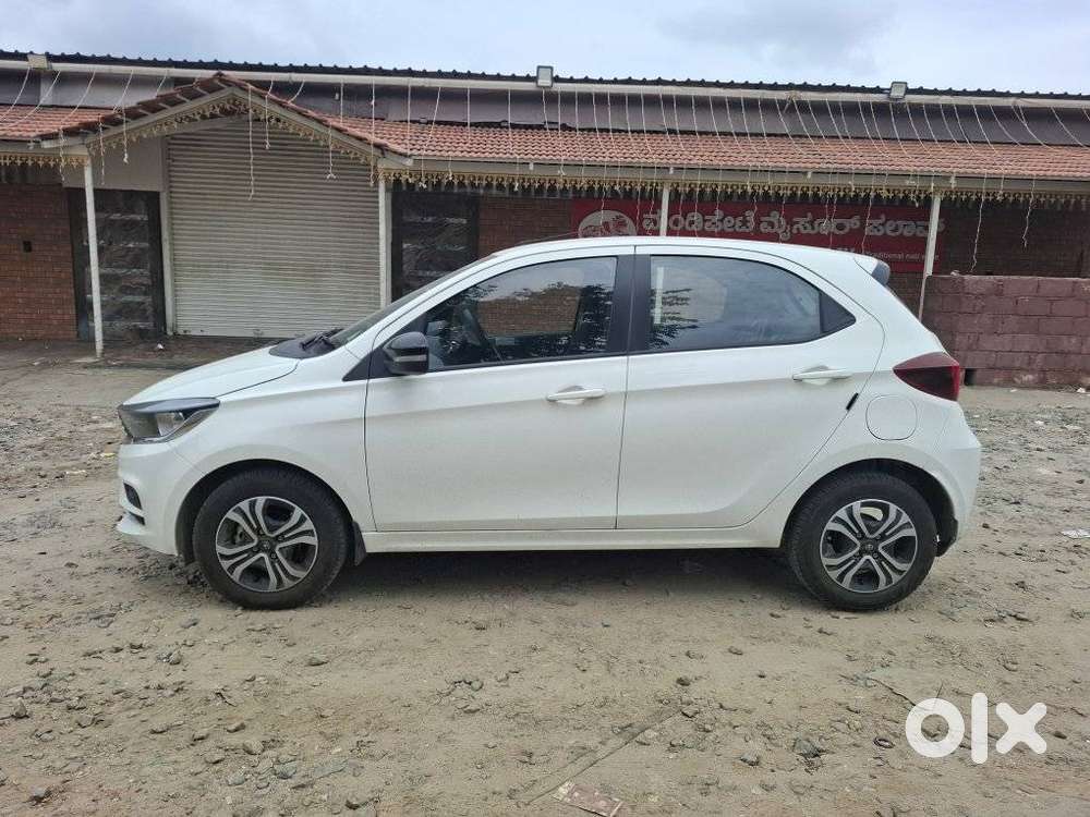 Tata Tiago 1.2 Revotron Xza Plus Amt, 2024, Petrol