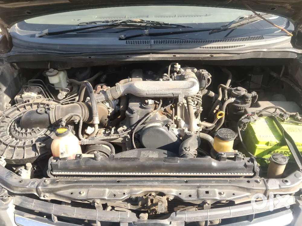 Toyota Innova  2.5 Liter Diesel Engine