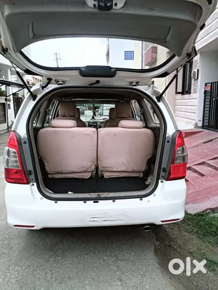 Toyota Innova 2.5 G