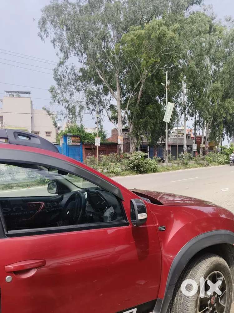 Automatic Duster Top Model Hybrid Cng + Petrol