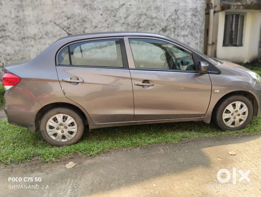 Honda Amaze 1.2 Petrol, December 2013