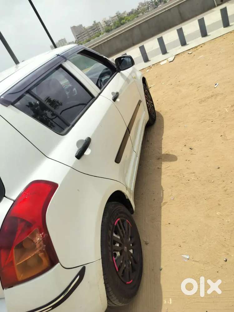 Maruti Suzuki Swift 2010 Petrol 70000 Km Driven Good Condition