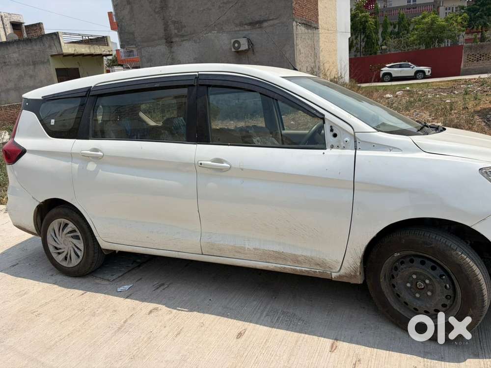 Maruti Ertiga Petrol 2026