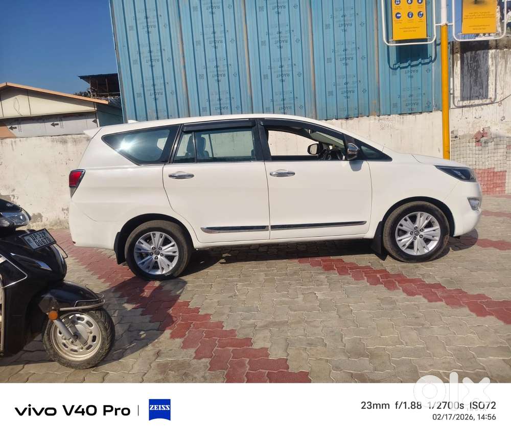 Toyota Innova Crysta 2.5z, 2016, Diesel