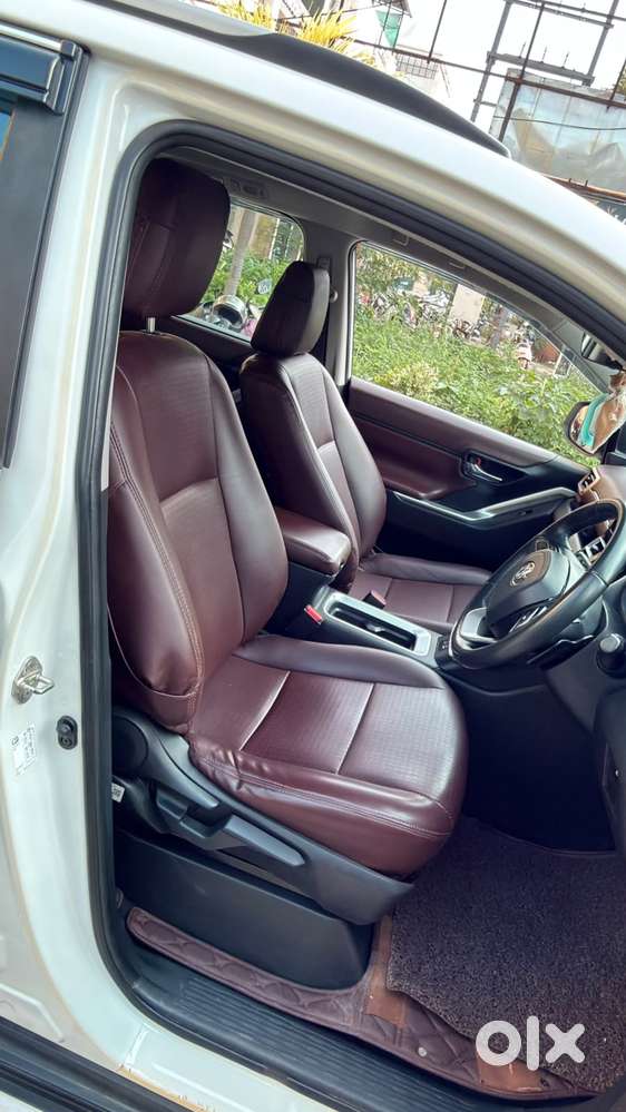 Toyota Innova Hycross 2.0 Vx Hybrid 8 Str, 2023, Petrol
