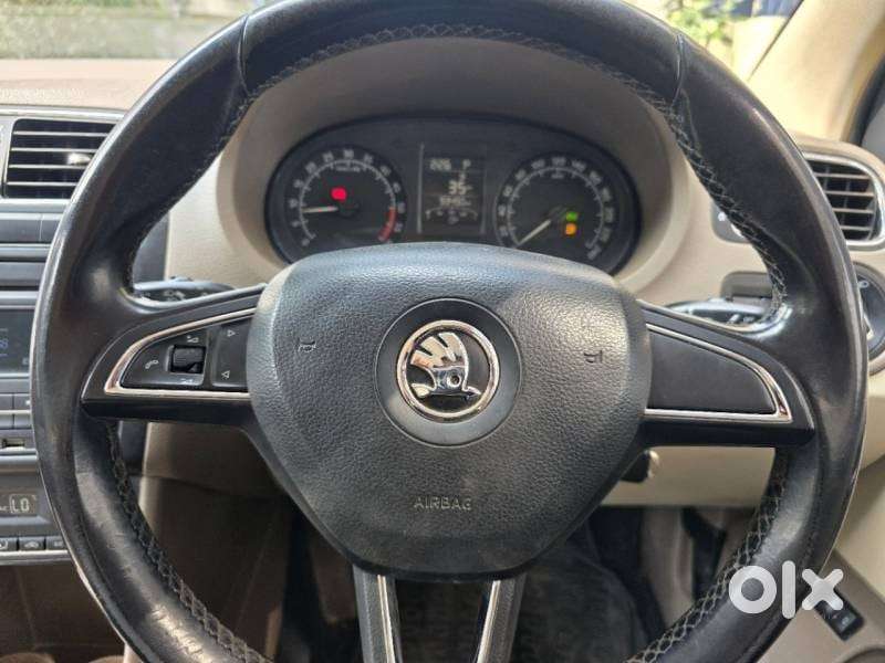 Skoda Rapid 1.5 Tdi Style/1.5 At Style, 2016, Diesel