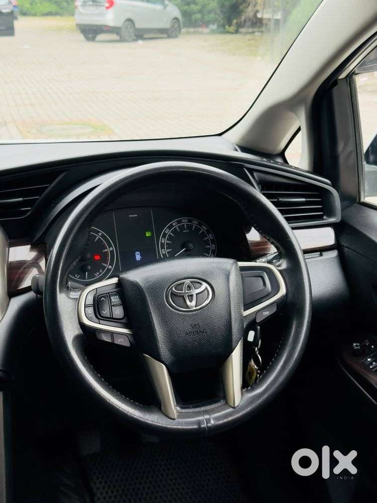 Toyota Innova Crysta 2.4 G Mt, 2019, Diesel