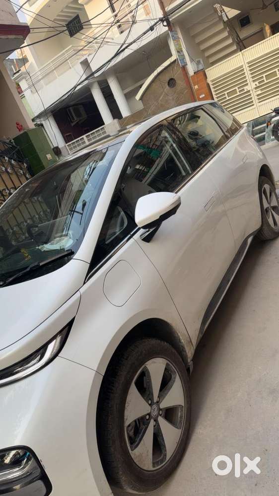 Mg Windsor Ev Essence, 2025, Electric