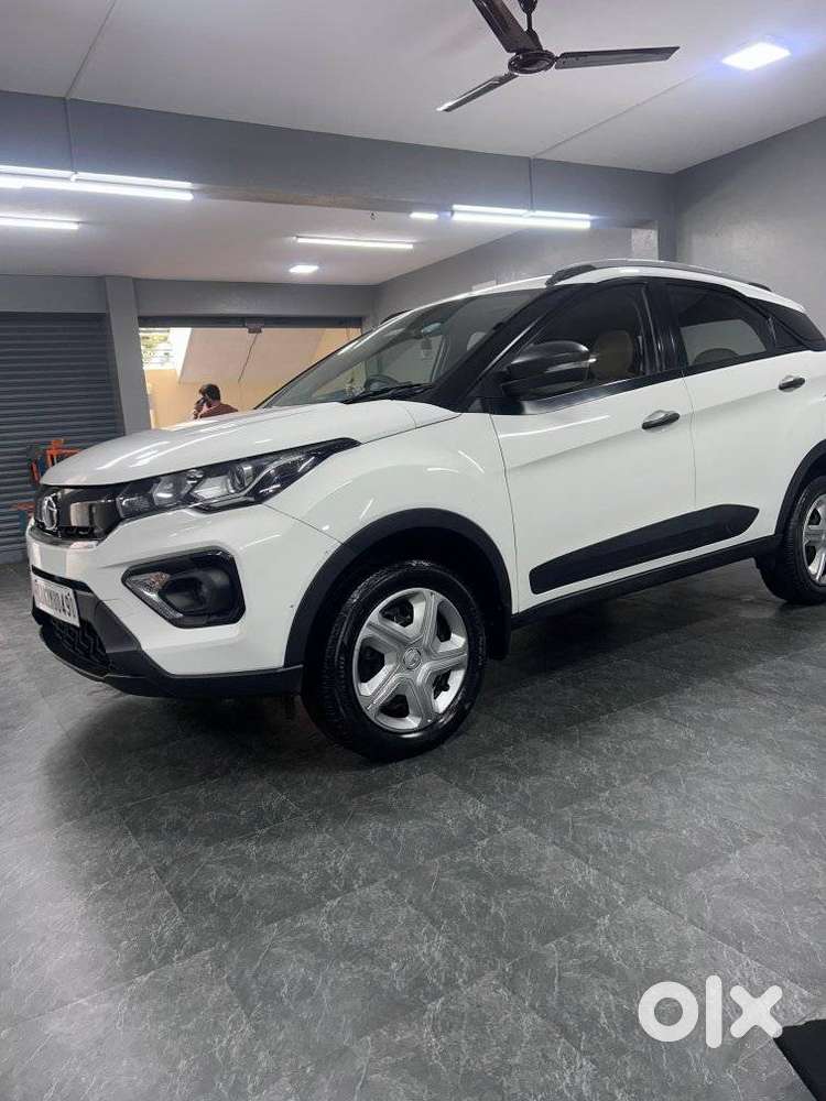 Tata Nexon 1.2 Revotron Xm (s), 2023, Diesel