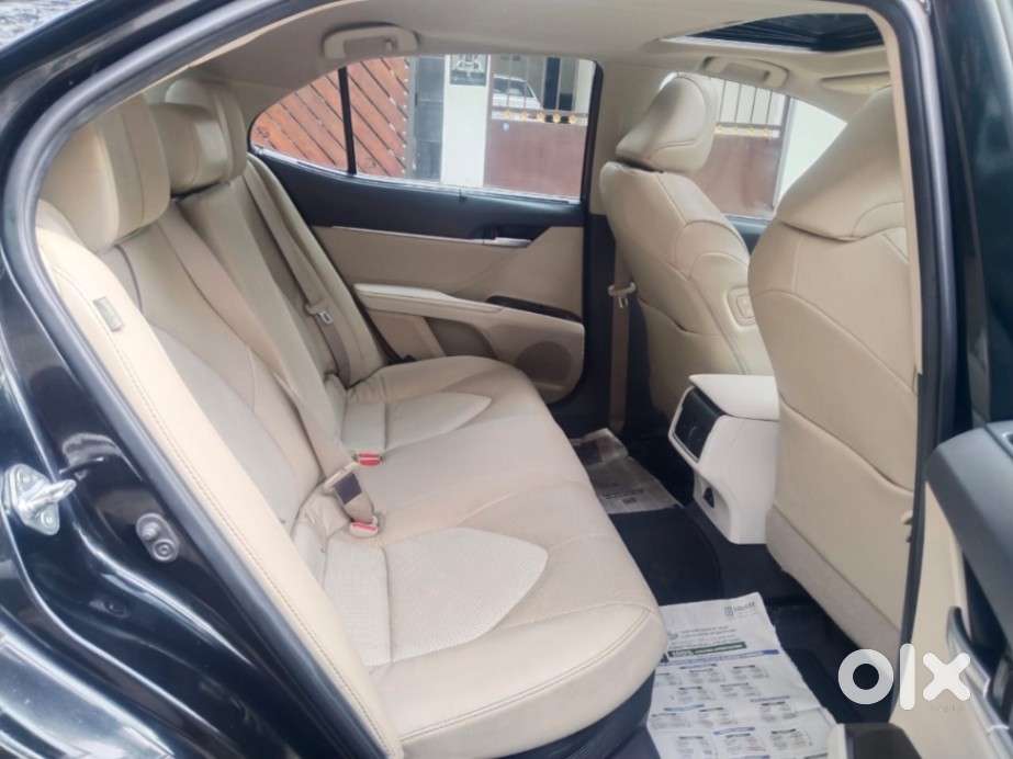 Toyota Camry Hybrid, 2022, Petrol