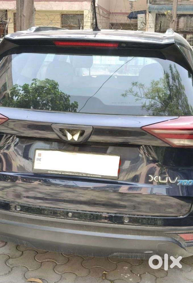 Mahindra Xuv700 2.0 Mx Petrol Mt 5 Str, 2023, Petrol