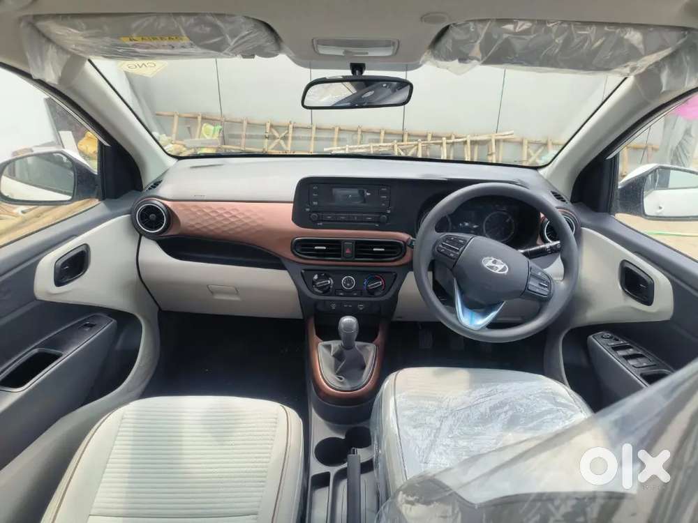 Hyundai Aura 1.0 Petrol Manual 2026 Model