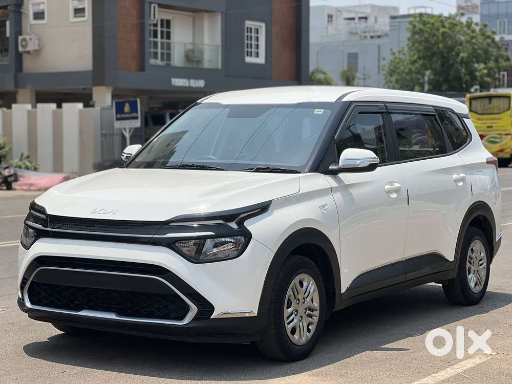 Kia Carens 1.5 Premium 7 Str, 2023, Petrol