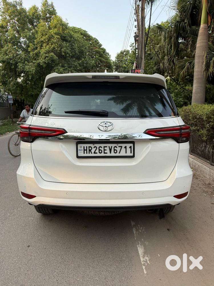 Toyota Fortuner Legender 4x2 At 2.8, 2022, Diesel