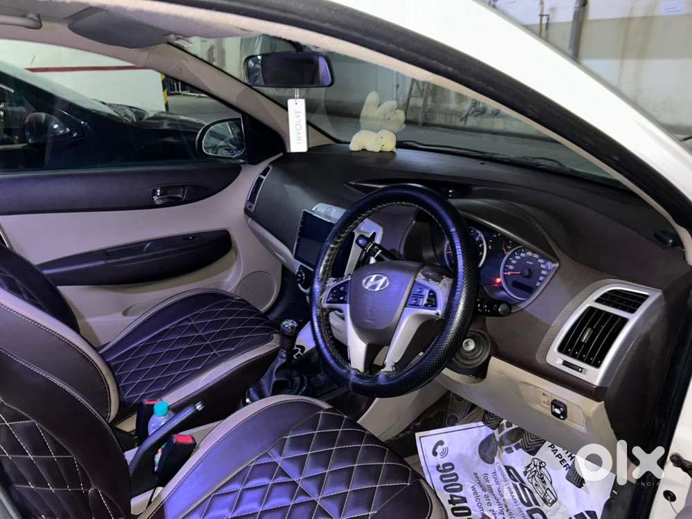 Hyundai 2012 Manual Car