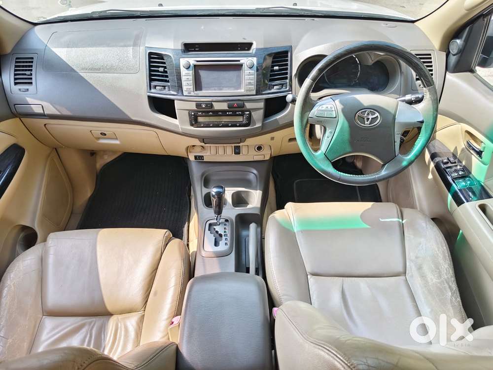 Toyota Fortuner 3.0 4x2 Automatic, 2012, Diesel