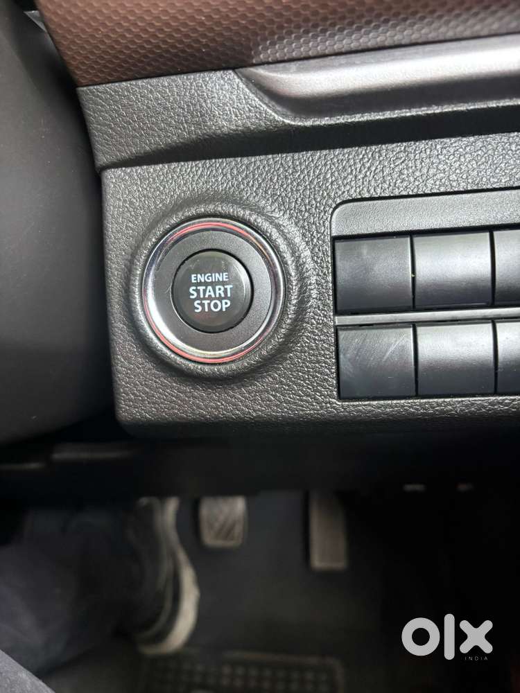 Maruti Suzuki Brezza 1.5 Zxi At Smart Hybrid, 2022, Petrol