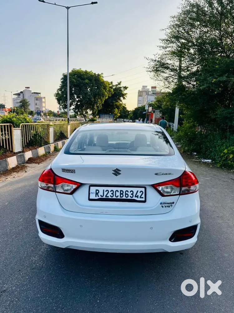 For Urgent Sell 2016 Maruti Suzuki Ciaz Diesel Car