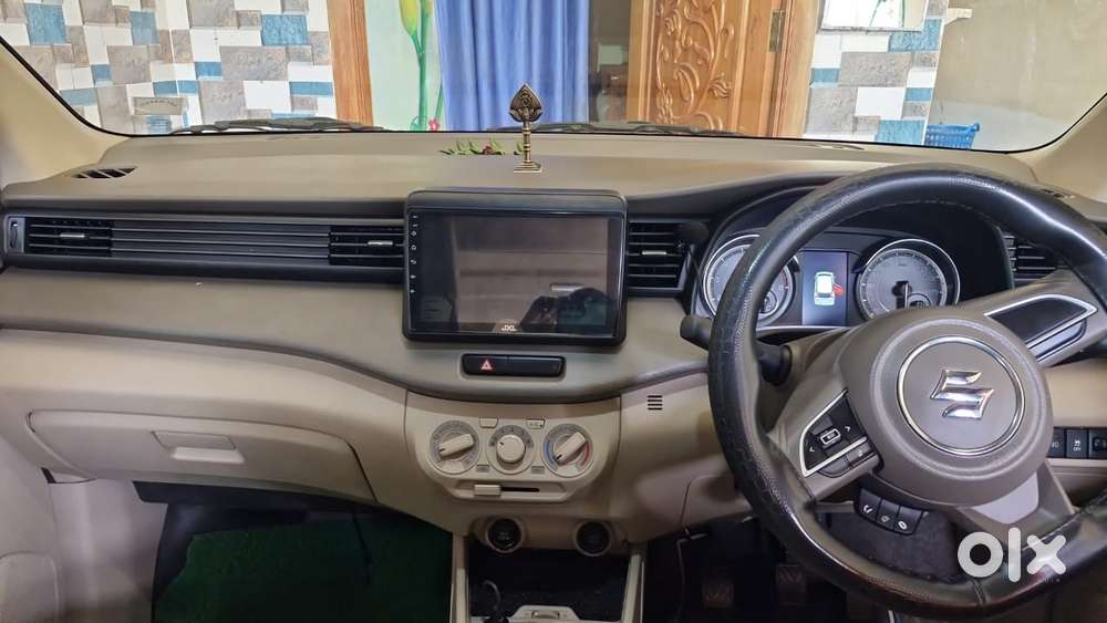 Maruti Suzuki Ertiga 1.5 Vxi, 2022, Petrol