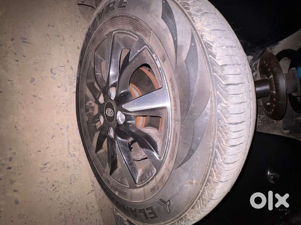 Mahindra Xuv500 W11 2018 Showroom Condition