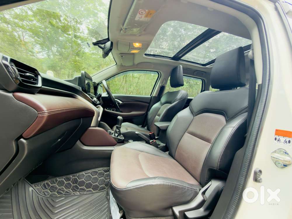 Maruti Suzuki Grand Vitara 1.5 Alpha Awd, 2022, Petrol