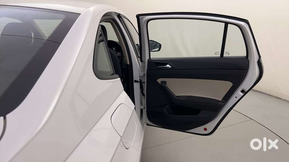 Skoda Slavia Ambition 1.0l Tsi Mt, 2022, Petrol