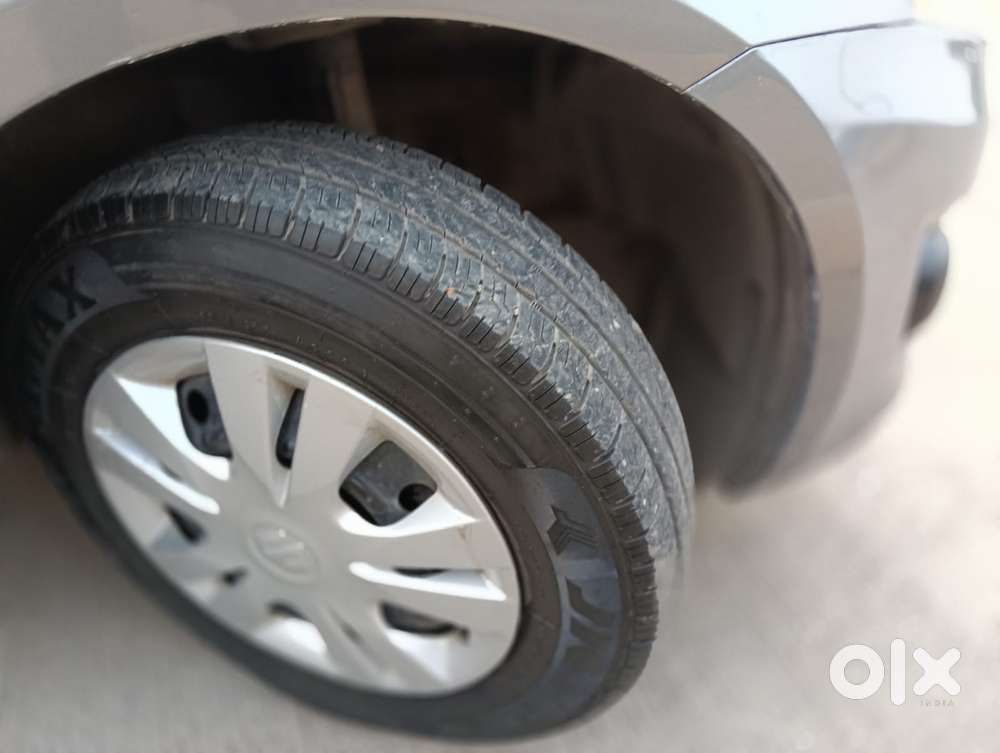 Maruti Suzuki Swift Dzire 1.2 Vxi Bsiv, 2013, Petrol