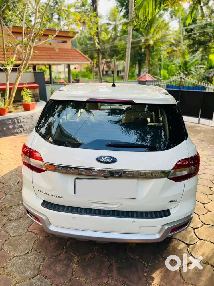 Ford Endeavour 3.2 Titanium 2017