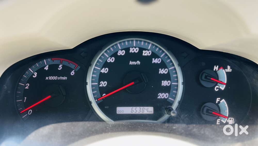 Toyota Innova 2.5 Vx 8 Str Bs-iii, 2014, Diesel