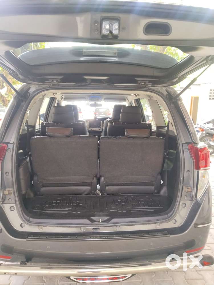 Toyota Innova Crysta [2020-ongoing] 2.4 Vx 7 Str, 2022, Diesel