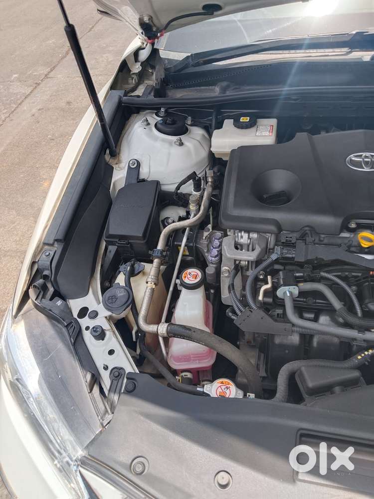 Toyota Camry Hybrid, 2024, Petrol