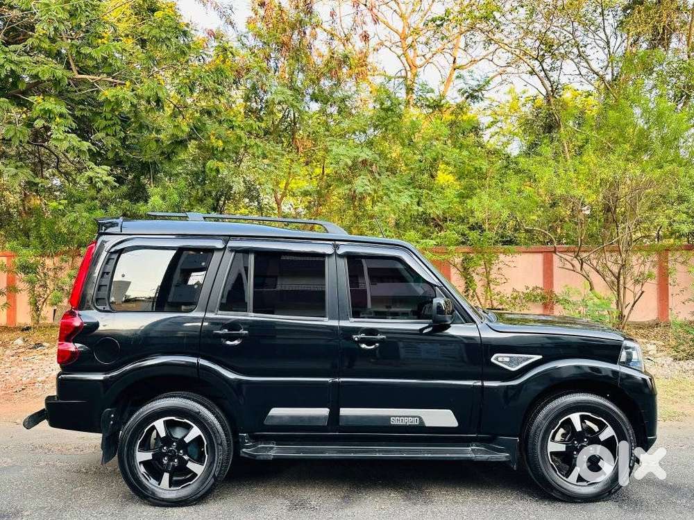 Mahindra Scorpio Classic 2.2 S 11 Mt 7 Cc, 2025, Diesel