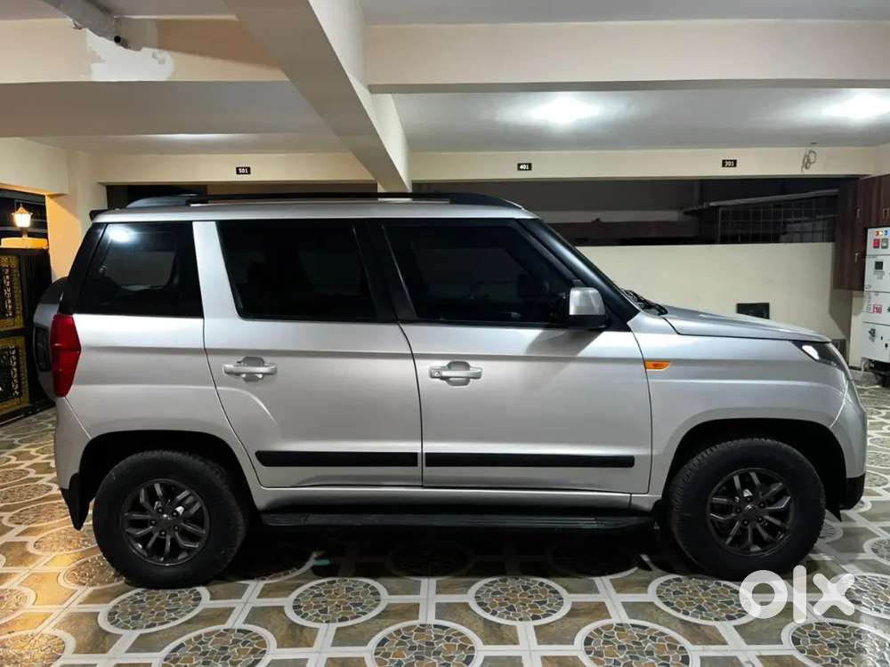 Mahindra Tuv 300 T10 2018 Model