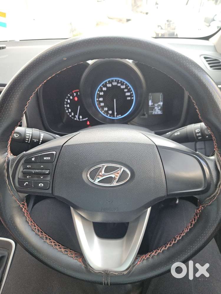 Hyundai Venue Petrol 2021