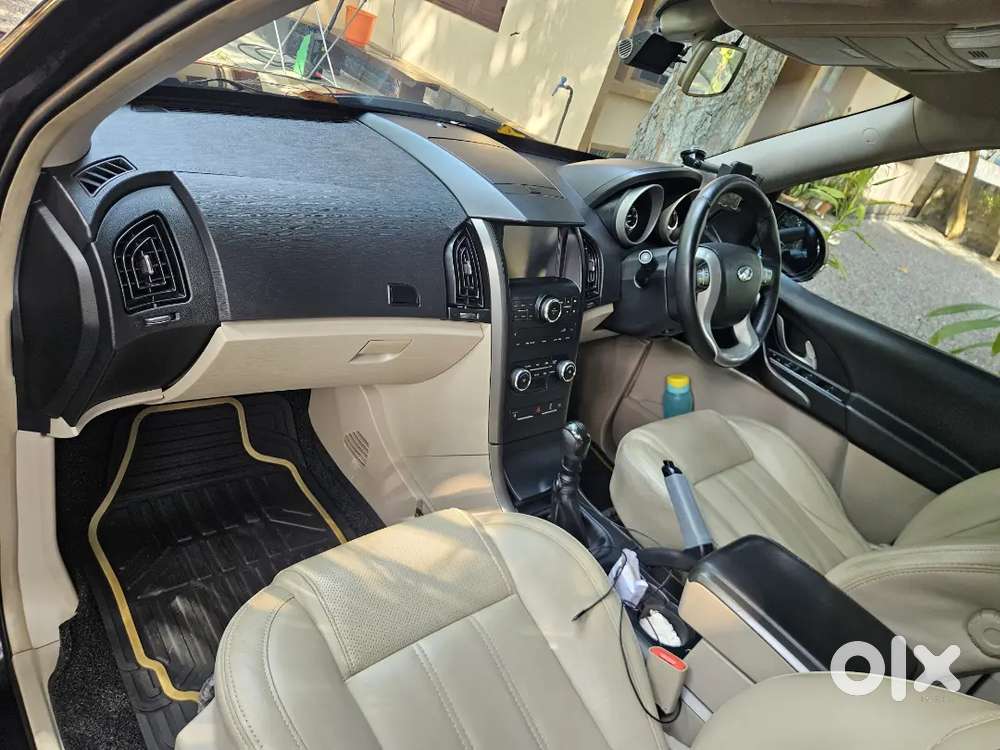 Xuv500, W6 Manual, 2017 Registered,napoli Black Colour.single Owned